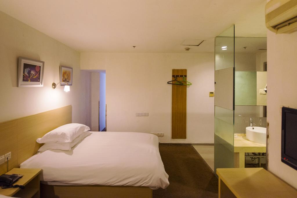 Motel Shanghai Hongqiao Beixinjing Metro Station Tianshan Road Exterior foto